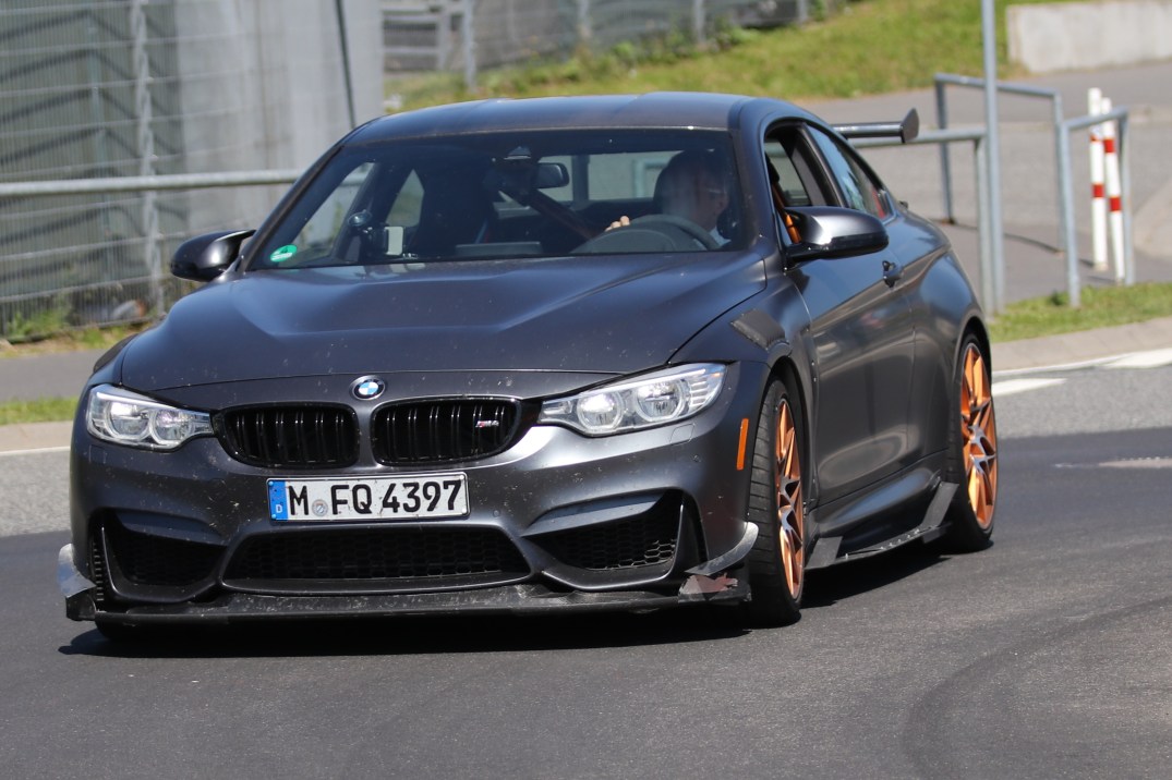 BMW  M4  CSL  prototype