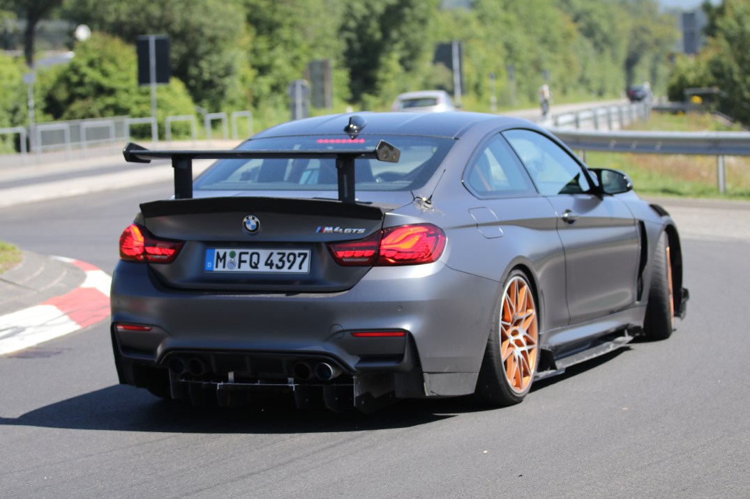 BMW  M4  CSL  prototype